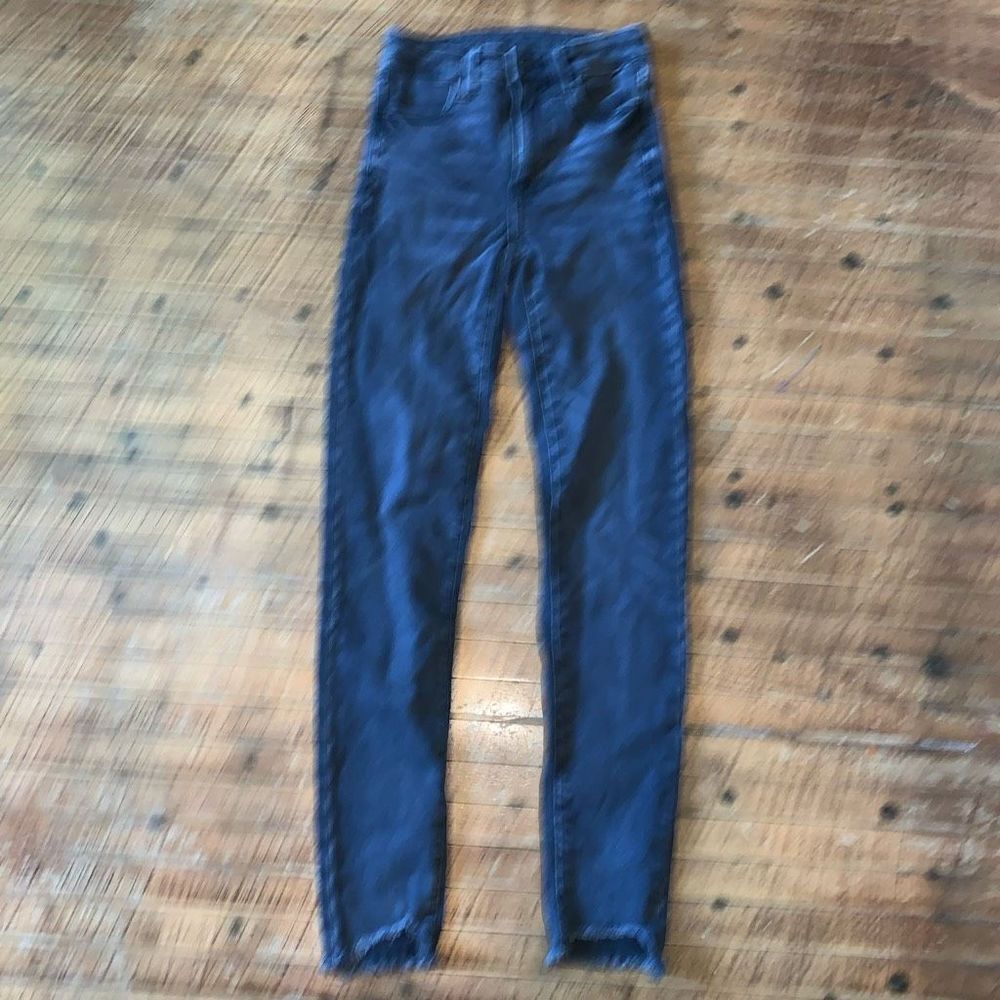 American Eagle super hi-rise black distressed 00 jeggings